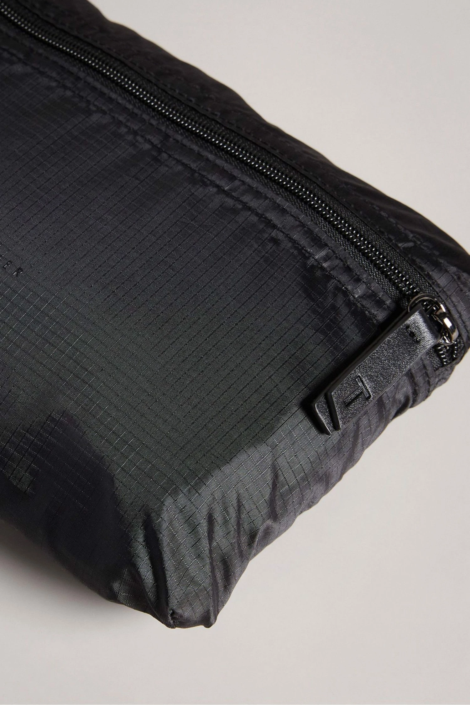 Ted Baker Pl-Pink Ressah Foldaway Backpack 6 Ted Baker Pl-Pink Ressah Foldaway Backpack - Image 4