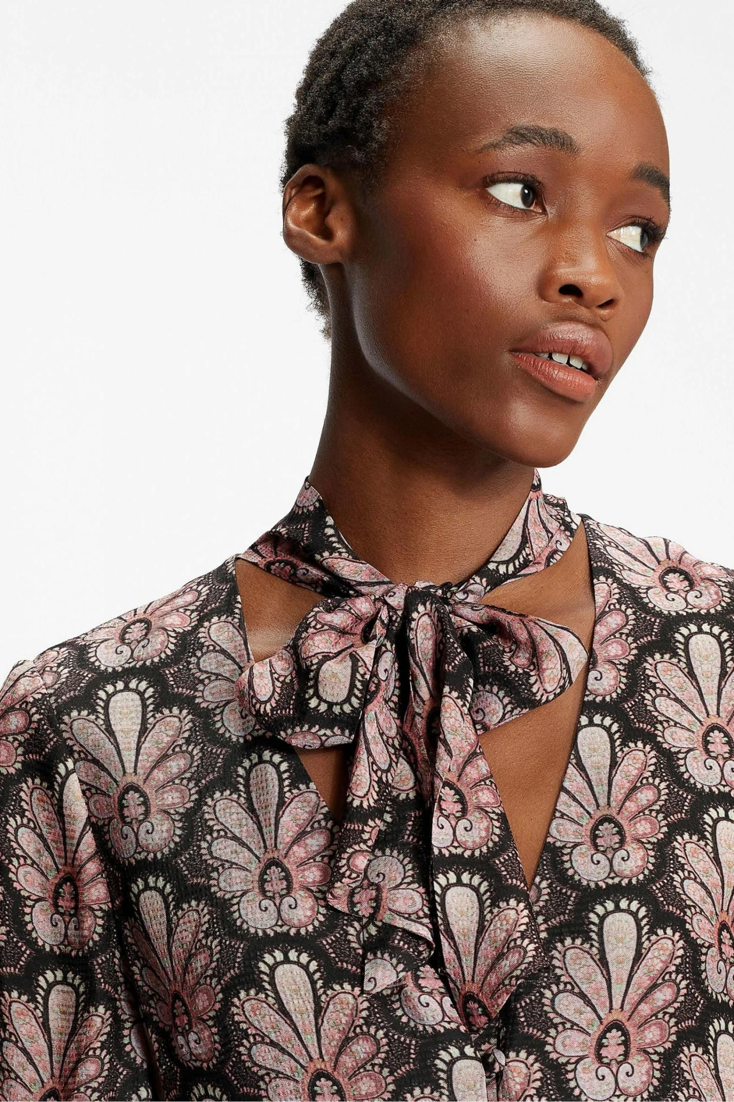 Ted Baker Black Dhana Relaxed Maxi Dress 6 Ted Baker Black Dhana Relaxed Maxi Dress - Image 4