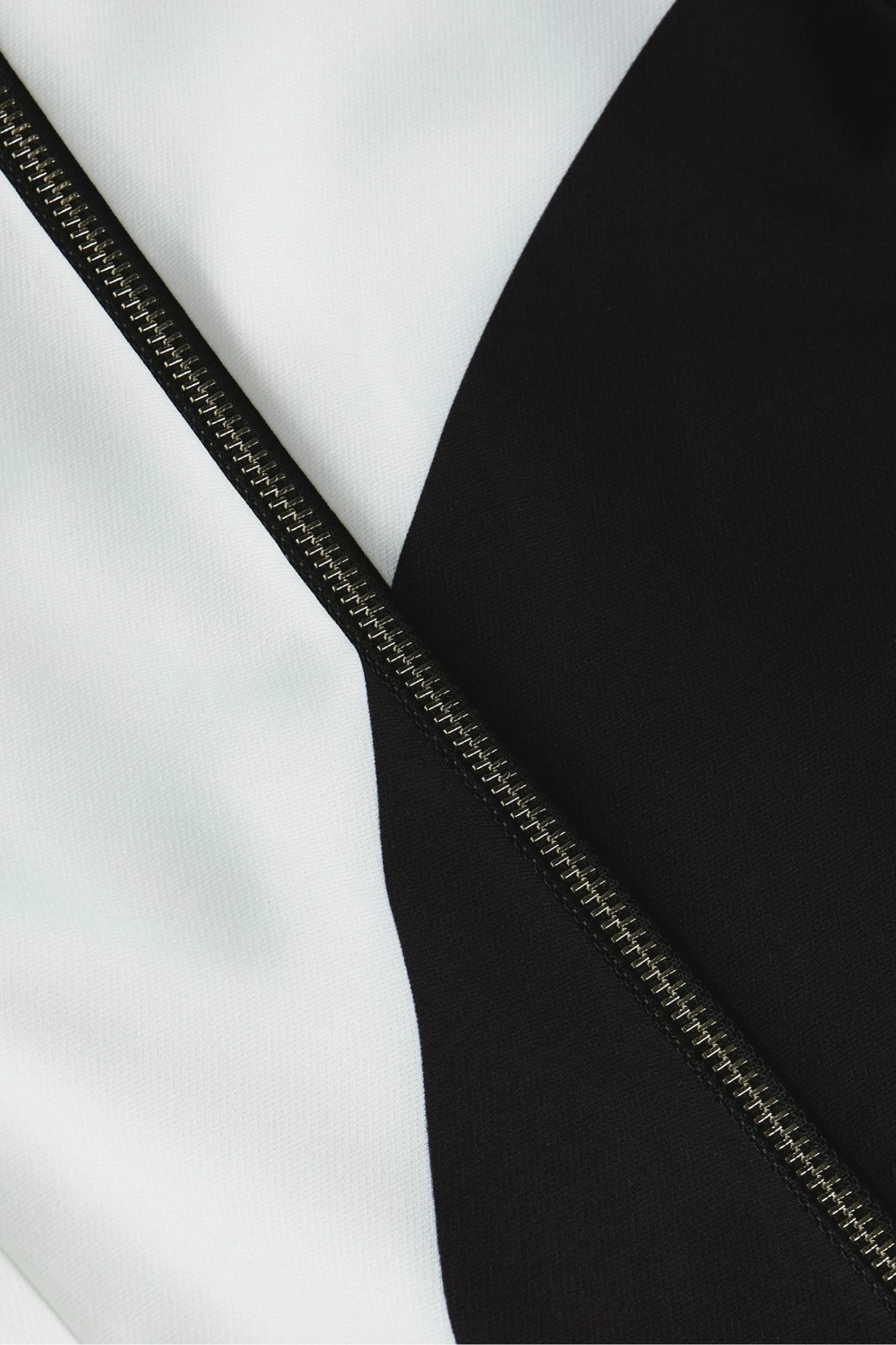 Ted Baker Semona White Belted Large Spot Print Midi Dress 7 Ted Baker Semona White Belted Large Spot Print Midi Dress - Image 5