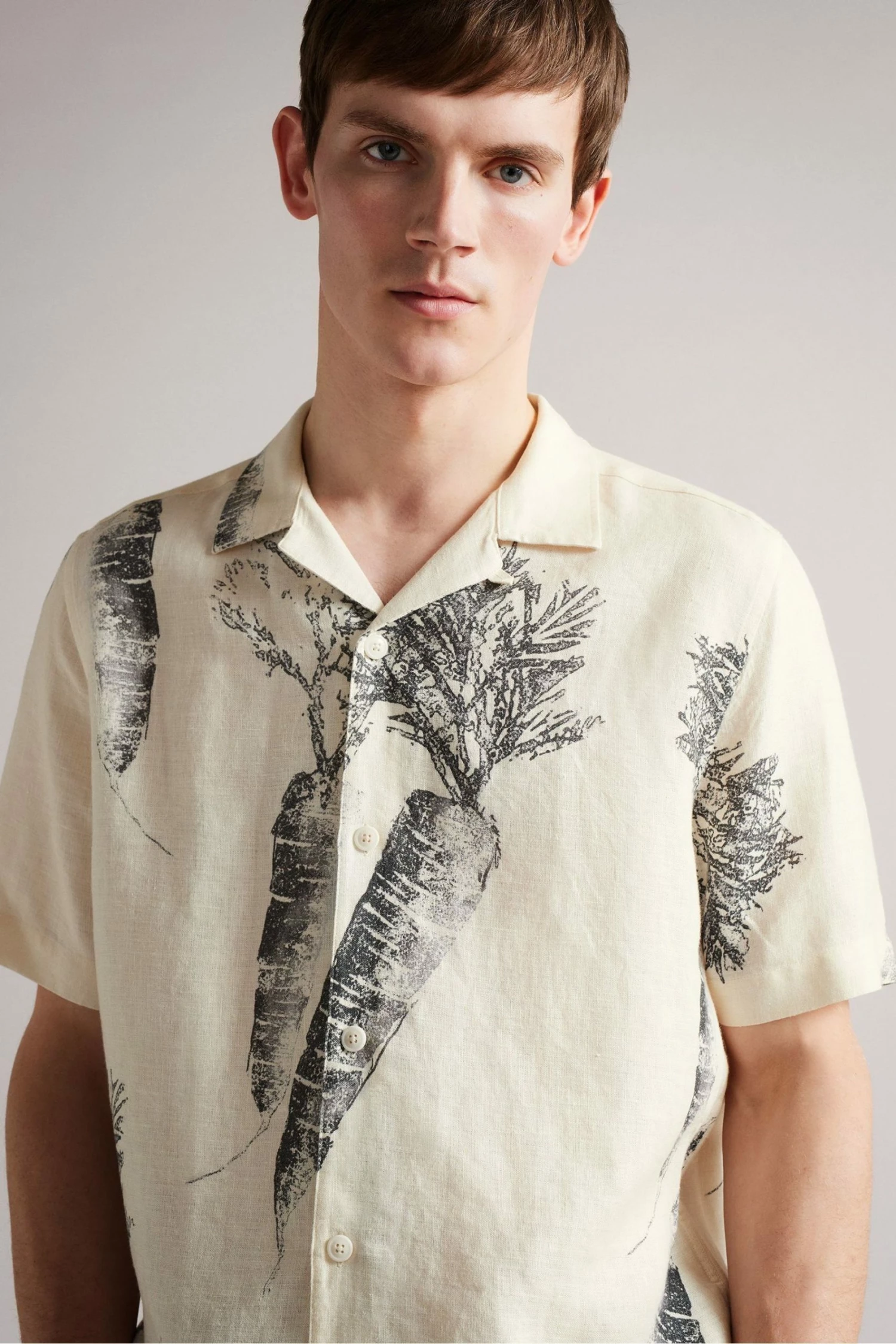 Ted Baker Lenon White Short Sleeve Carrot Print Shirt 4 Ted Baker Lenon White Short Sleeve Carrot Print Shirt - Image 2
