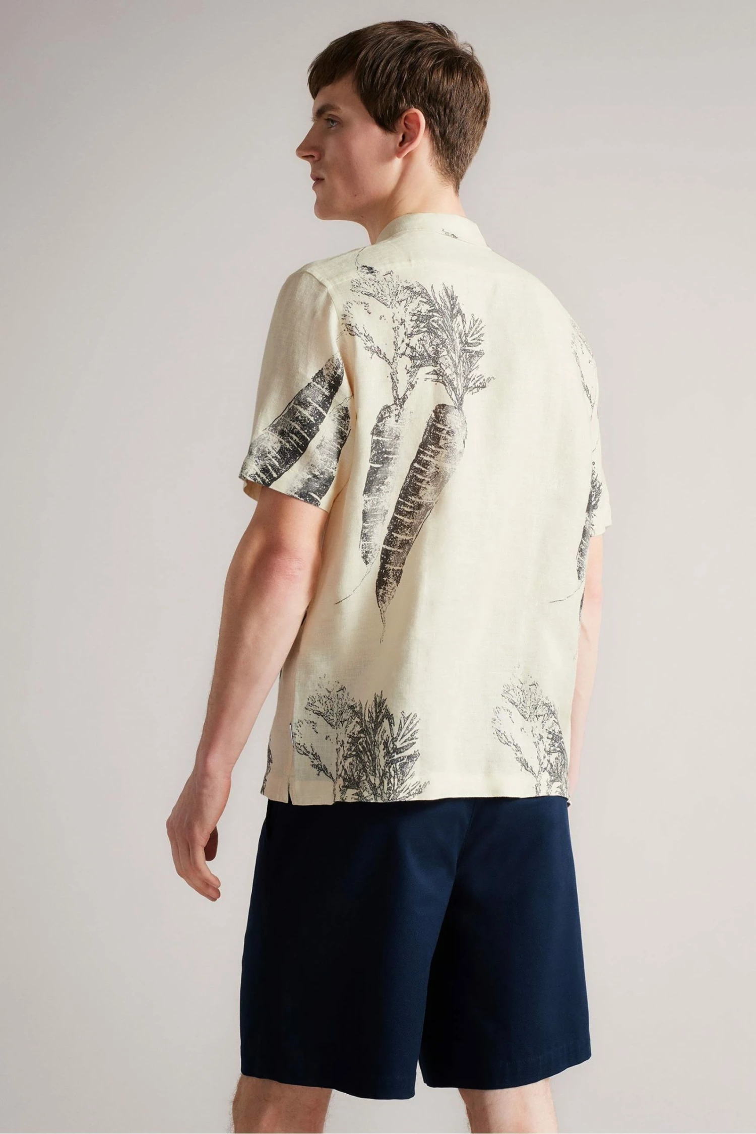 Ted Baker Lenon White Short Sleeve Carrot Print Shirt 7 Ted Baker Lenon White Short Sleeve Carrot Print Shirt - Image 5