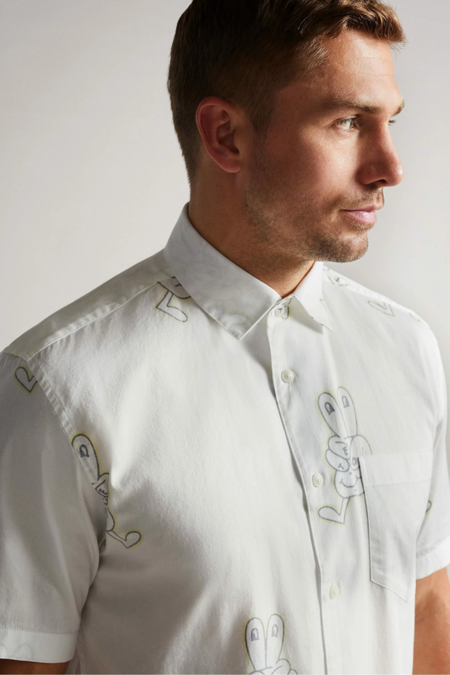 Ted Baker Ardenn White Short Sleeve Reverse Printed Character Shirt 6 Ted Baker Ardenn White Short Sleeve Reverse Printed Character Shirt - Image 4