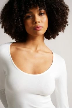 Ted Baker Carsha White Fitted Scoop Neck Top 11 Ted Baker Carsha White Fitted Scoop Neck Top -TED BAKER Sales Store unnamed file 2099