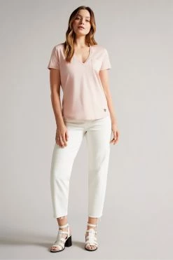 Ted Baker Pink Lovage Easy Fit V-Neck T-Shirt -TED BAKER Sales Store unnamed file 2358