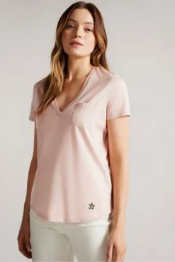 Ted Baker Pink Lovage Easy Fit V-Neck T-Shirt -TED BAKER Sales Store unnamed file 2361