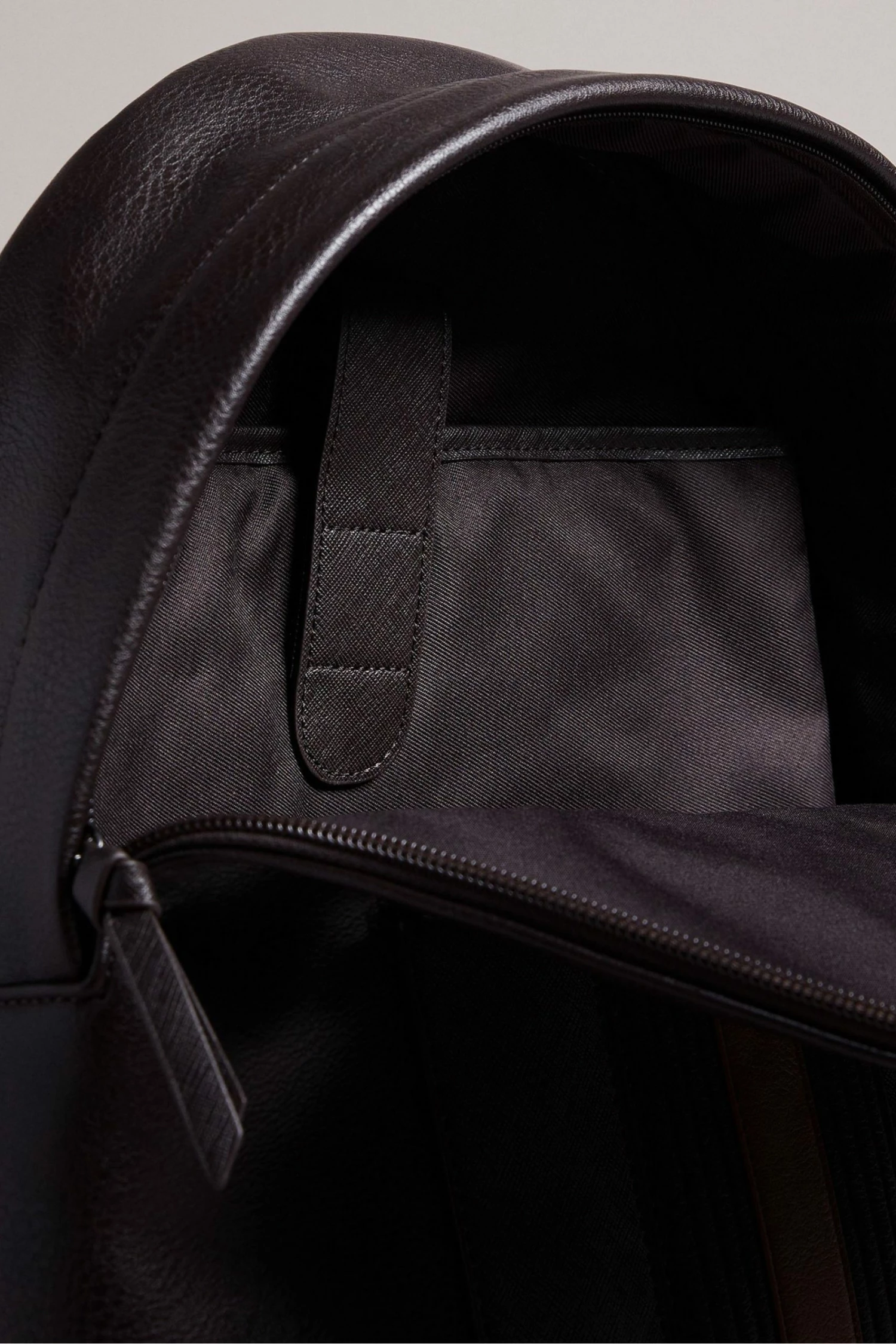 Ted Baker Brn-Choc Esentle Striped Pu Backpack 6 Ted Baker Brn-Choc Esentle Striped Pu Backpack - Image 4