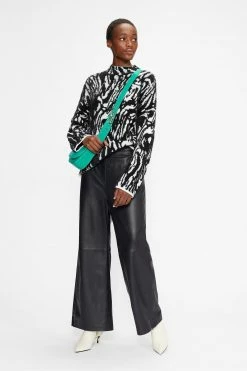 Ted Baker Black Zaidie Jacquard Sweater -TED BAKER Sales Store unnamed file 3019