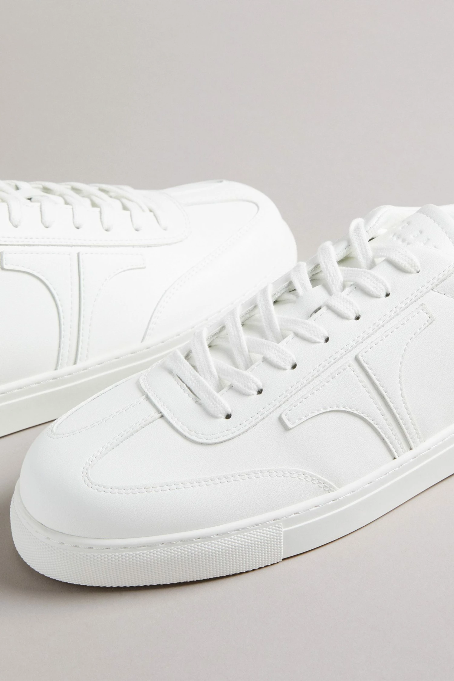 Ted Baker Robertt White Retro Leather Sneakers 5 Ted Baker Robertt White Retro Leather Sneakers - Image 3