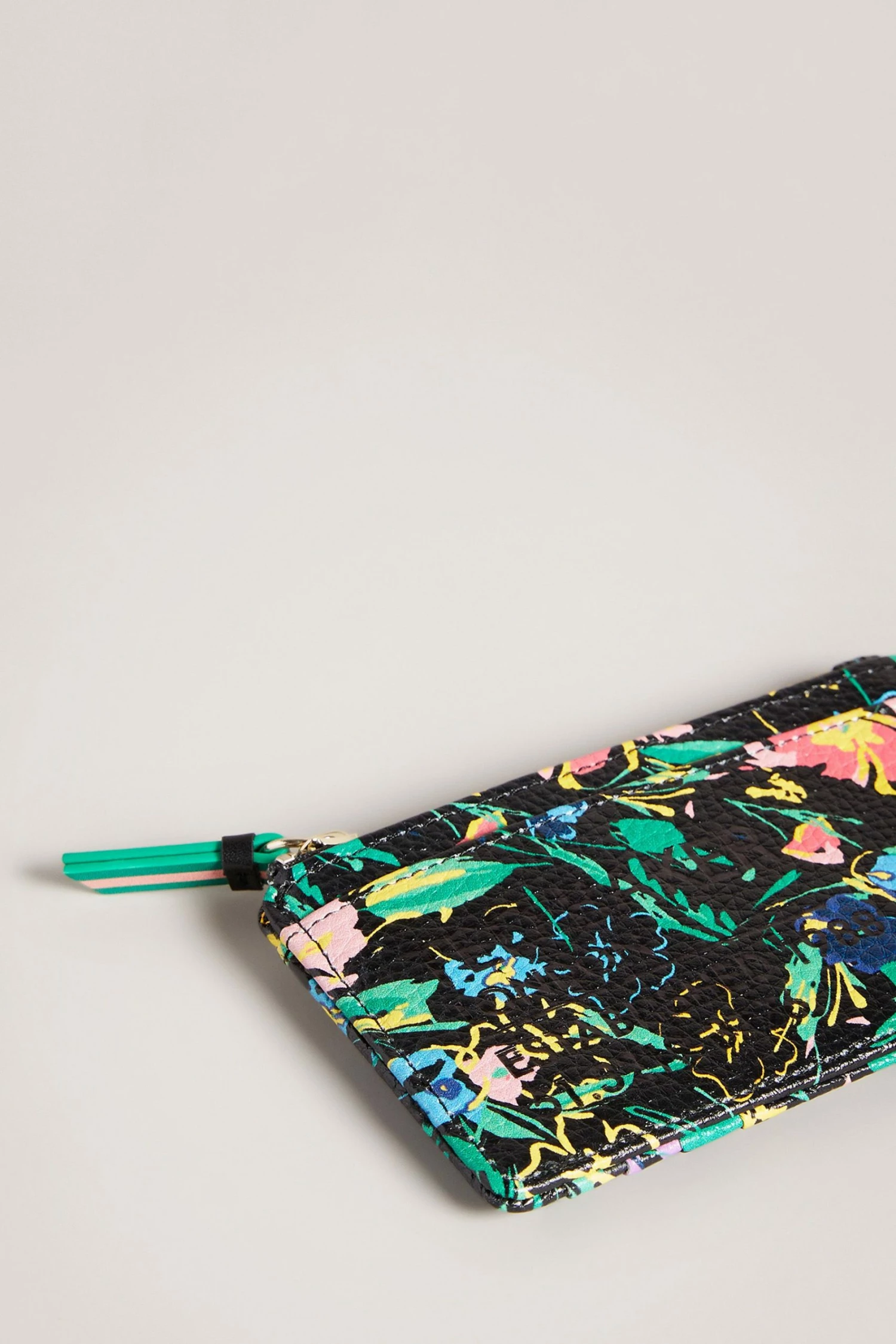 Ted Baker Black Parcena Flirty Texture Magnolia Zip Card Holder 4 Ted Baker Black Parcena Flirty Texture Magnolia Zip Card Holder - Image 2