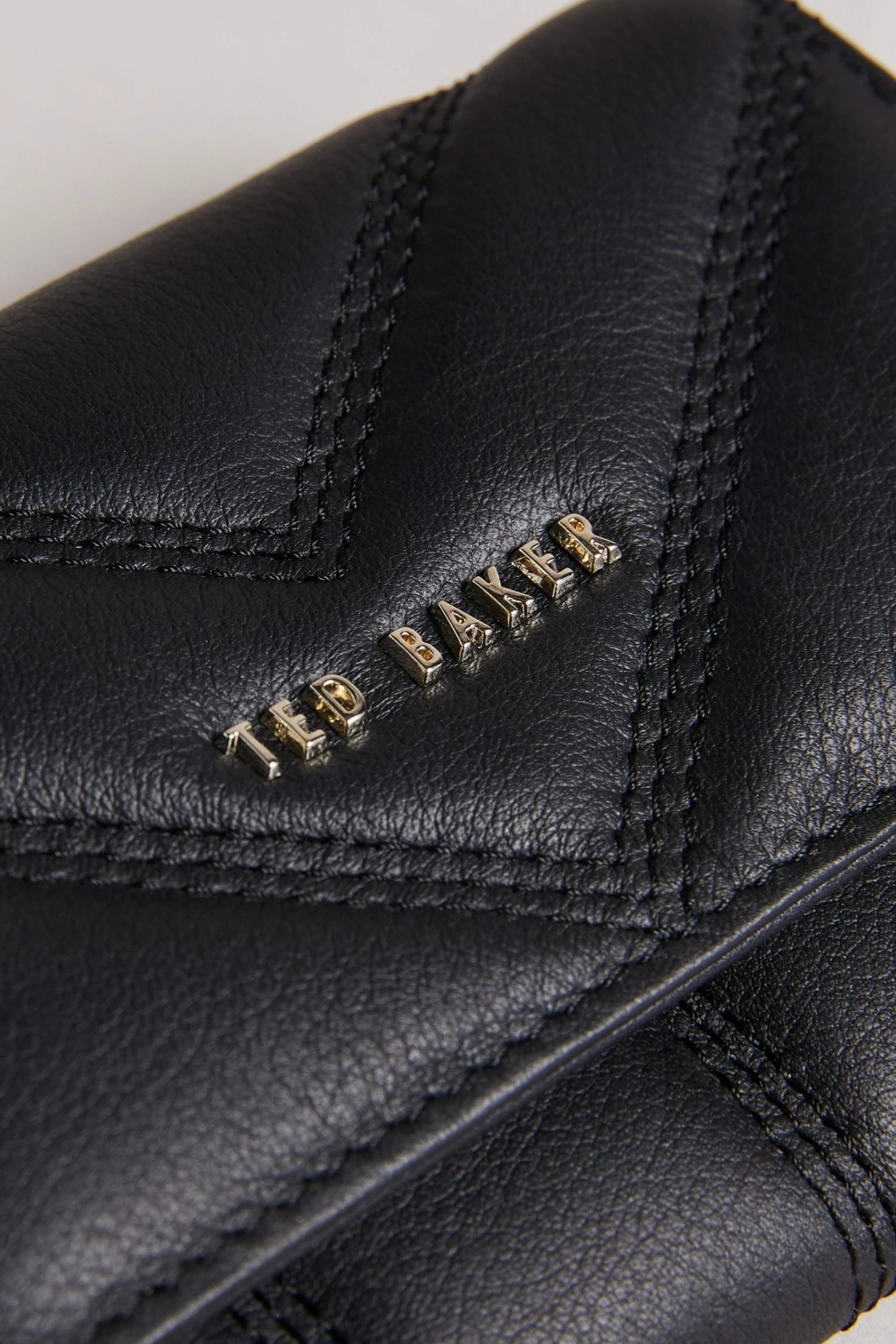 Ted Baker Black Leather Puffer Small Matinee Purse 5 Ted Baker Black Leather Puffer Small Matinee Purse - Image 3