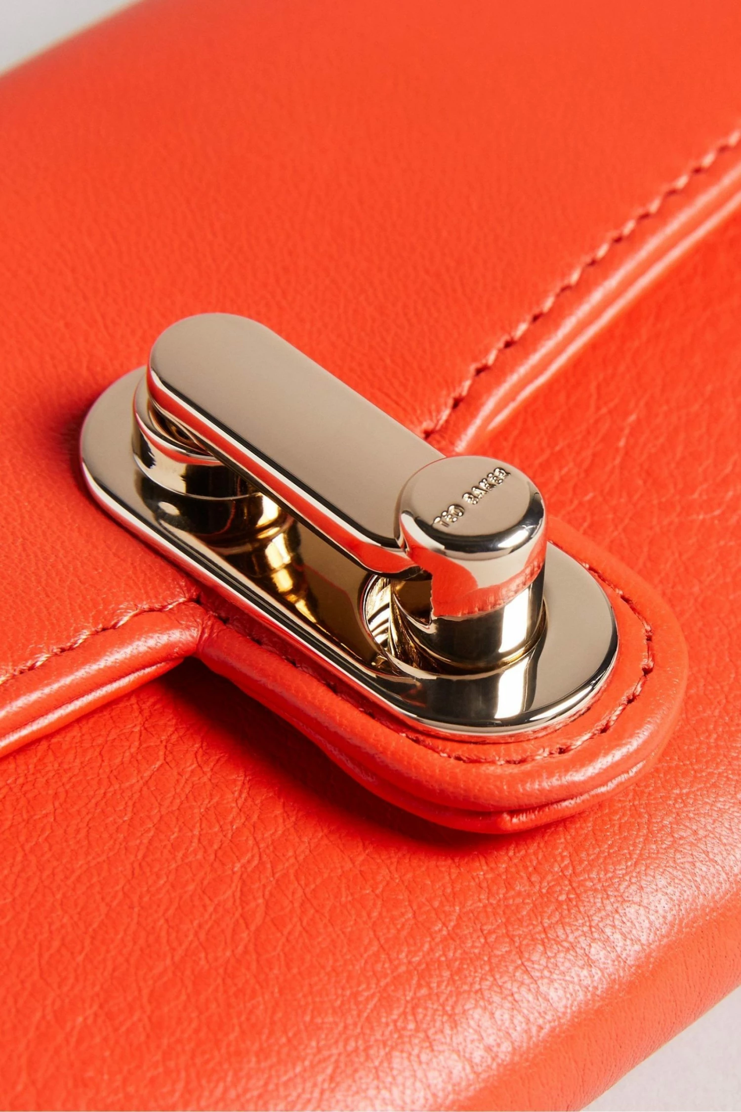 Ted Baker Red Twist Lock Large Fold Purse 6 Ted Baker Red Twist Lock Large Fold Purse - Image 4