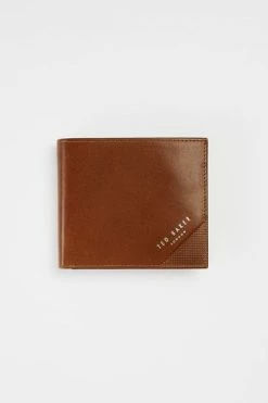 Ted Baker Prug Embossed Corner Leather Bifold Wallet With Coin Black -TED BAKER Sales Store unnamed file 5157