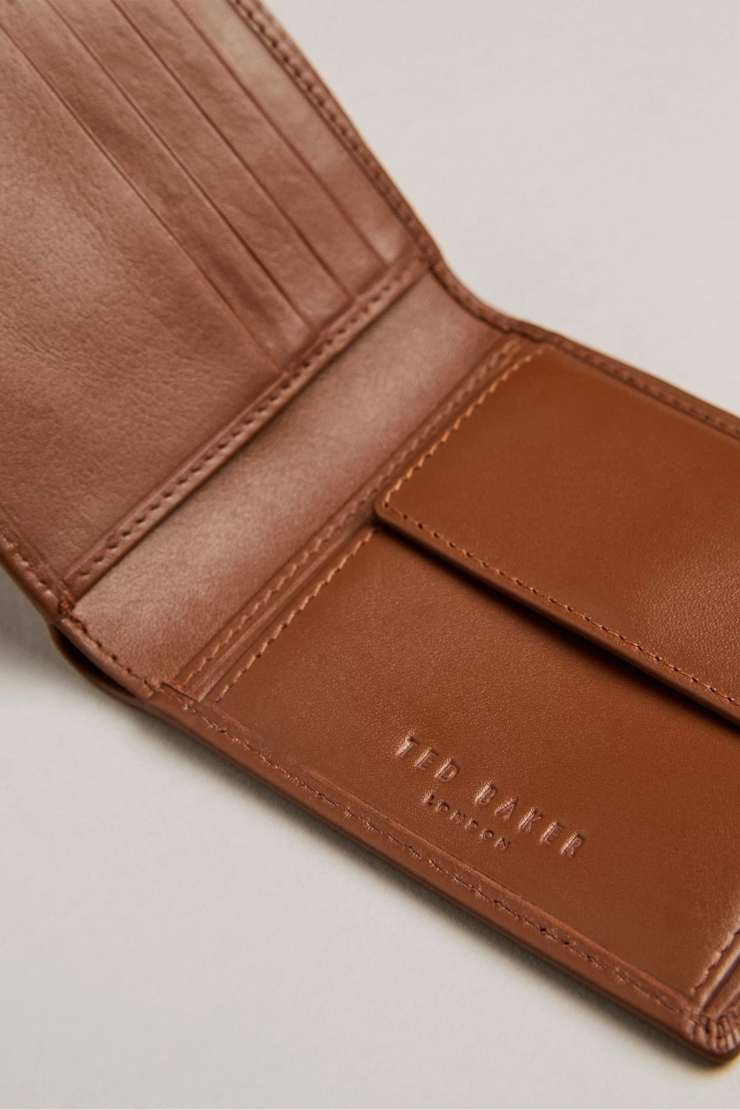 Ted Baker Groote Natural Leather Bifold Wallet With Coin Pocket 6 Ted Baker Groote Natural Leather Bifold Wallet With Coin Pocket - Image 4