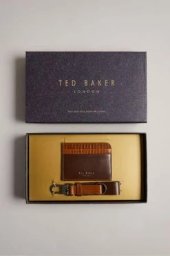 Ted Baker Chocolate Brown Badge Cardholder And Keyring Set -TED BAKER Sales Store unnamed file 5253