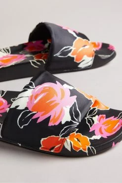 Ted Baker Black Bolt On Printed Sliders 7 Ted Baker Black Bolt On Printed Sliders -TED BAKER Sales Store unnamed file 5366