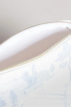 Ted Baker White Kayiley New Romantic Makeup Bag -TED BAKER Sales Store unnamed file 5472