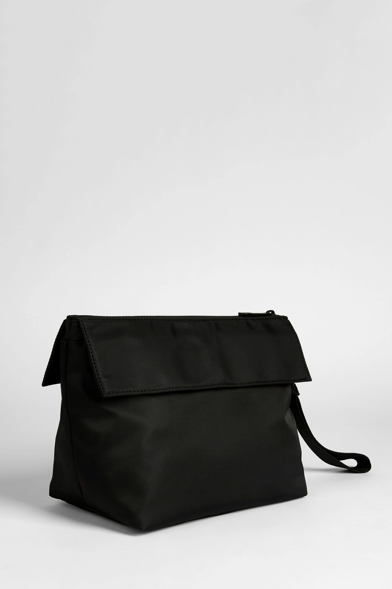 Ted Baker Realyse Black Satin Nylon Washbag 4 Ted Baker Realyse Black Satin Nylon Washbag - Image 2