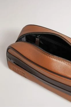 Ted Baker Mens Natural Paty Dk-Ted Branded Leather Washbag -TED BAKER Sales Store unnamed file 5527