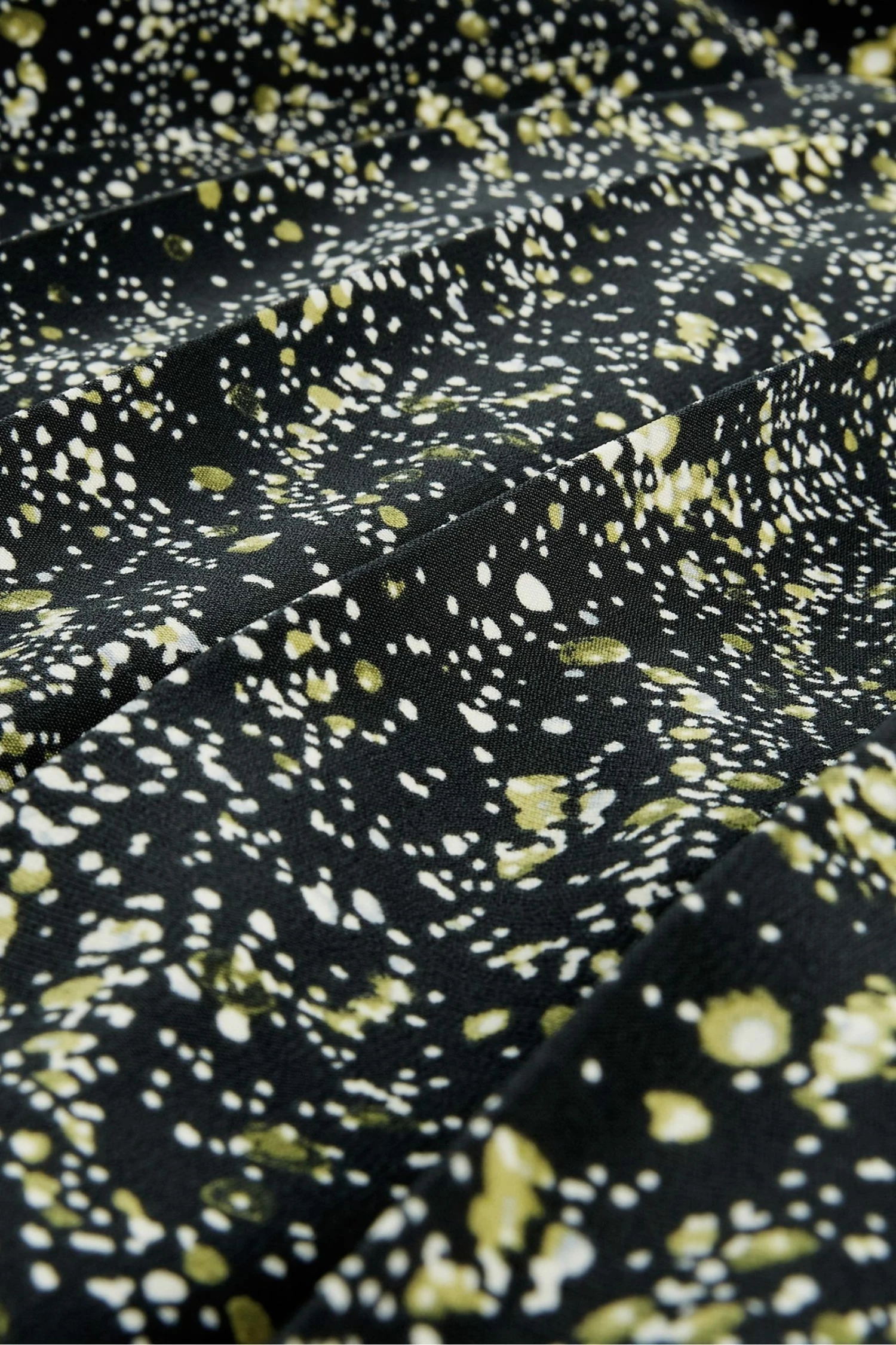 Ted Baker Deeana Printed Knife Pleat Split Midi Skirt 6 Ted Baker Deeana Printed Knife Pleat Split Midi Skirt - Image 4