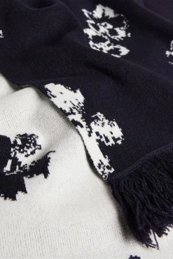 Ted Baker Xeter Navy Blue All-Over Flower Knitted Scarf -TED BAKER Sales Store unnamed file 5857