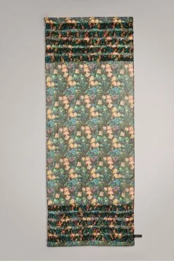 Ted Baker Liyana Black Flirty Texture Floral Scarf -TED BAKER Sales Store unnamed file 5873